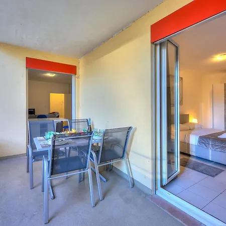 Casa Glicine - Happy Apartament *