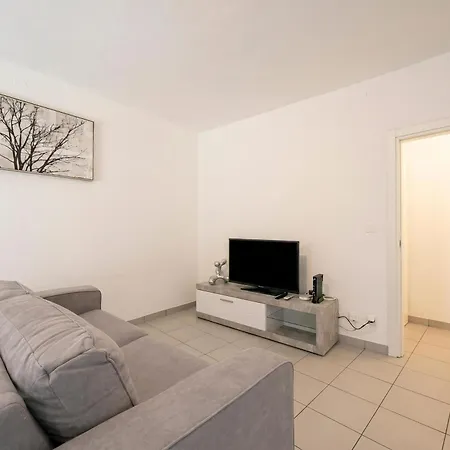 شقة Central Lugano لوغانو