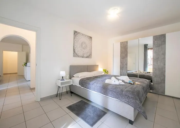 Casa Glicine - Happy Apartament *